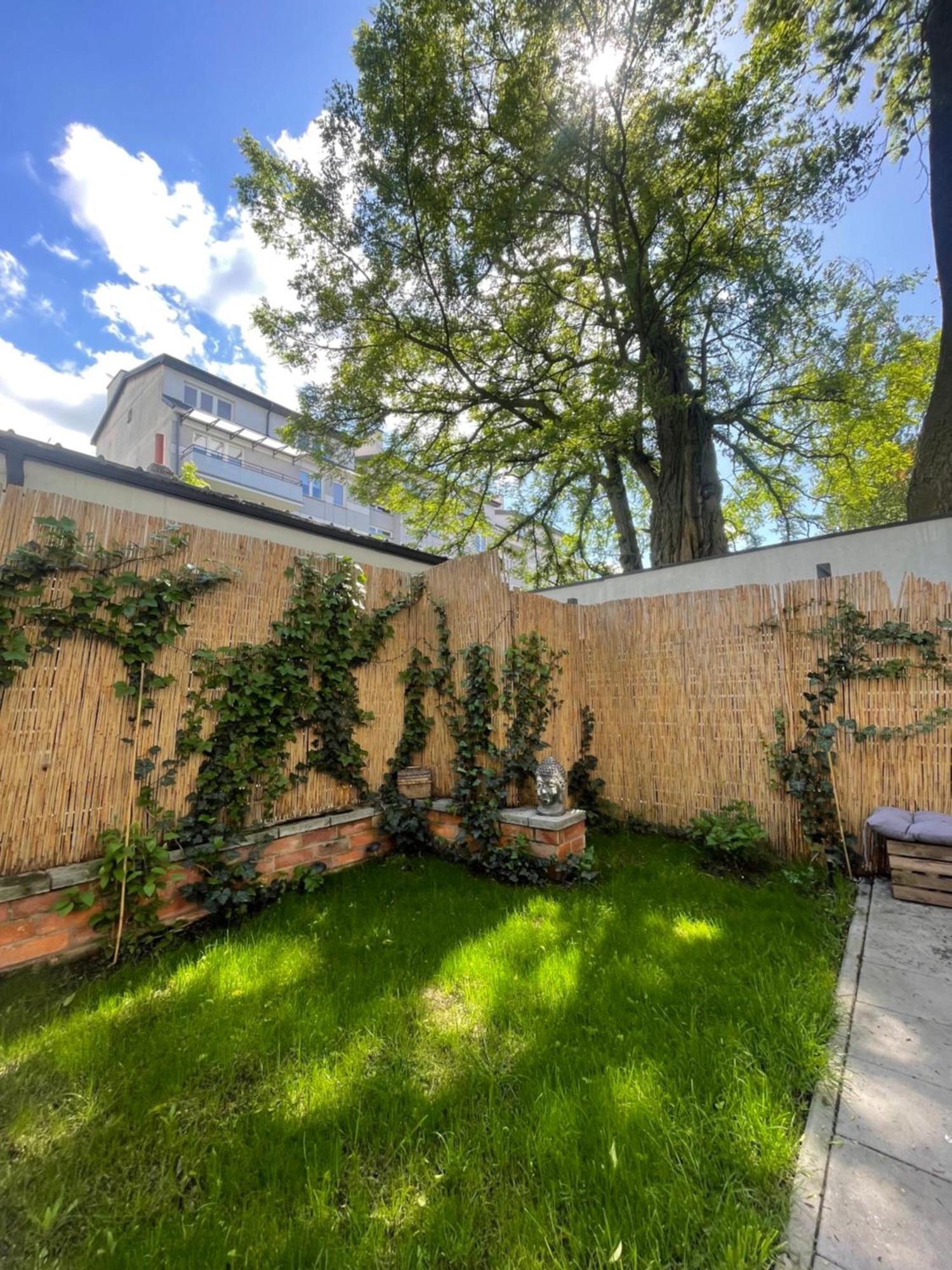 Garden Place Apartment Varsóvia Exterior foto